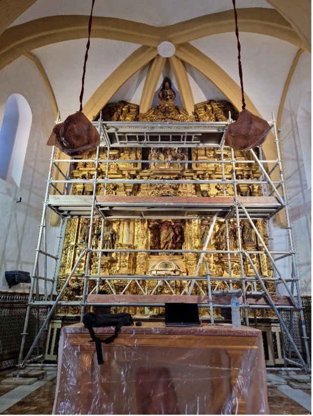 Desmontaje del retablo de la parroquia Ntra. Sra. de las Nieves (La Rinconada) - Alquiansa