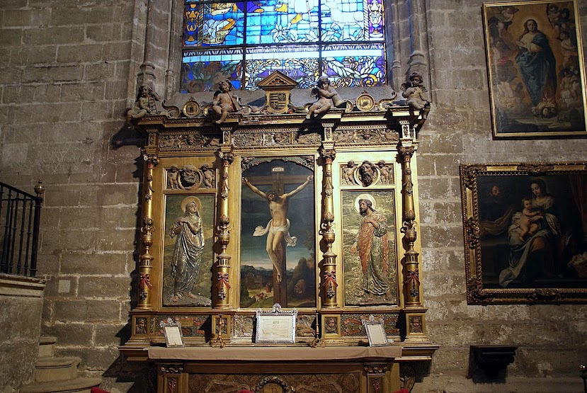 Andamios para la limpieza del retablo del Cristo de Maracaibo de la capilla de Santa Ana - Alquiansa